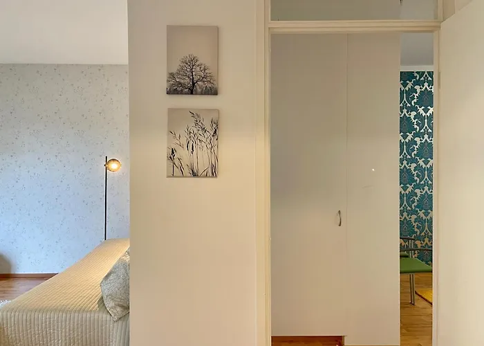 Porvoon Kartanonpuisto * بورفو